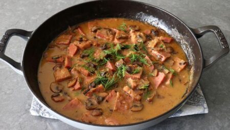 Corned Beef Stroganoff