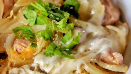 Oyakodon (Japanese Chicken and Egg Rice Bowl)